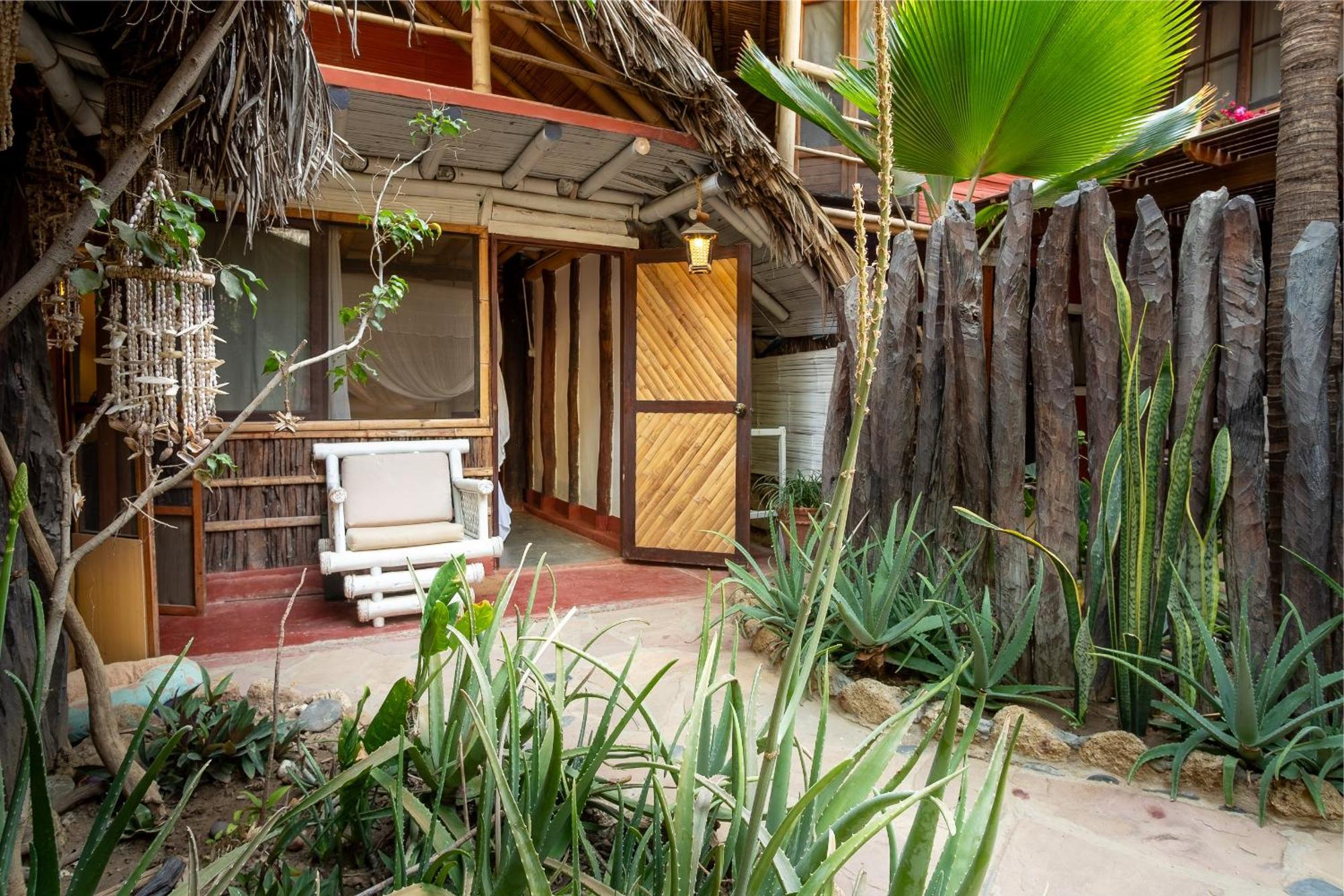 La Maison Eco House & Yoga Máncora Exterior foto